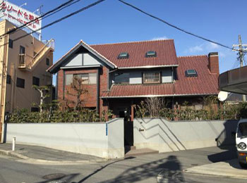 大阪府八尾市H様｜木造モルタルの外壁塗装(アーバントーン)の事例